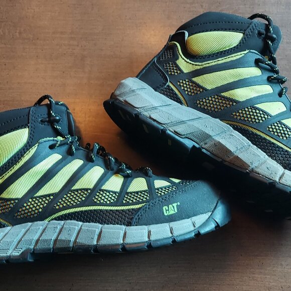 CAT steel toed work boots - hardly worn! - Picture 2 of 4